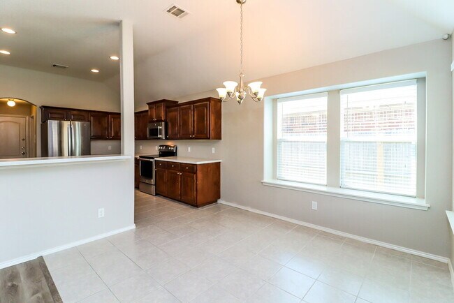 Foto del edificio - 2504 Wakecrest Dr