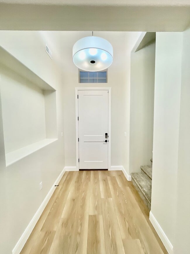 Building Photo - 3-BR + Den with RV Parking in Perry Landing
