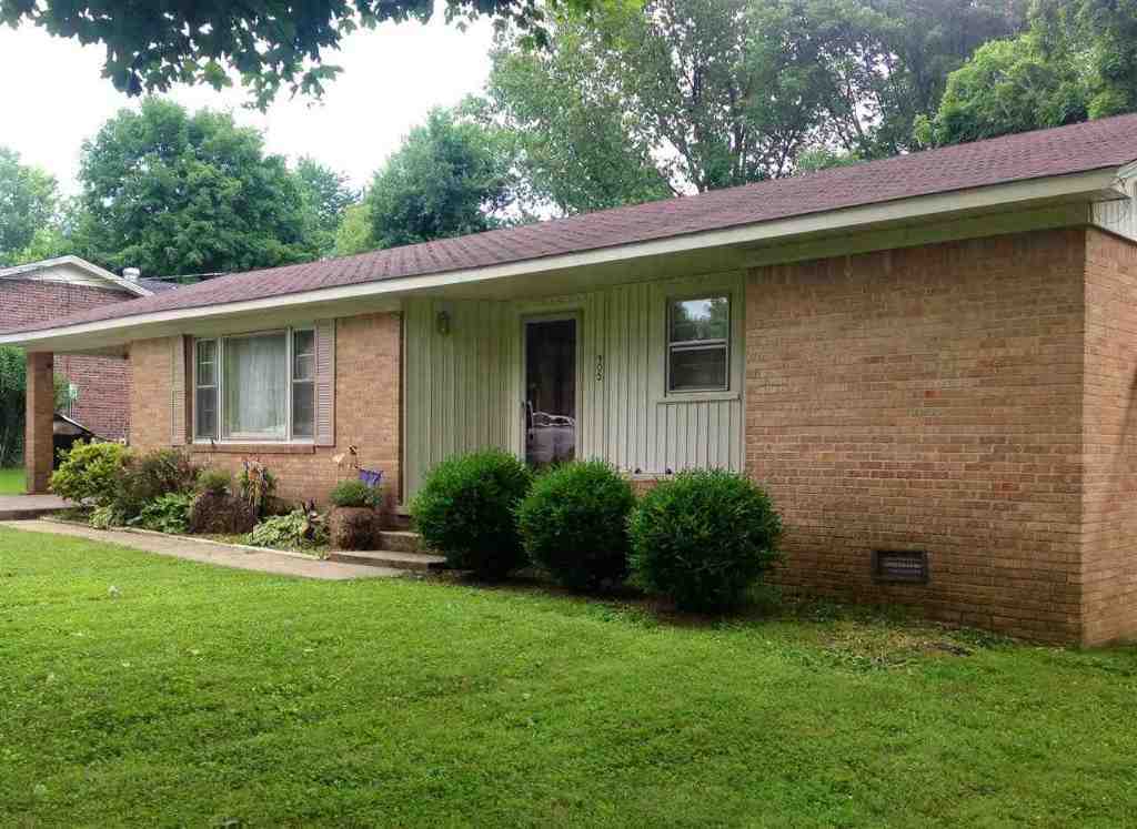 Primary Photo - 905 Meadow Ln