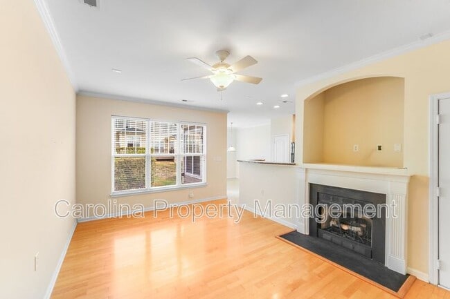 Foto del edificio - 14130 Castle Abbey Ln