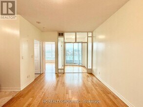 Building Photo - 18 Holmes Ave