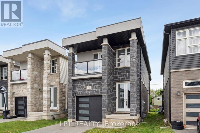 Building Photo - 217 Louise St.