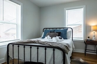 Building Photo - 3624 Avenue S 1/2