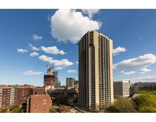 Foto del edificio - 9 Hawthorne Pl