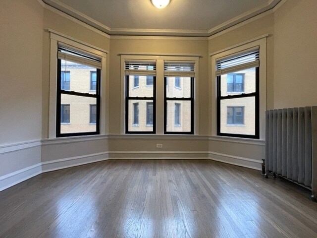 Foto del edificio - 2426 N Sawyer Ave