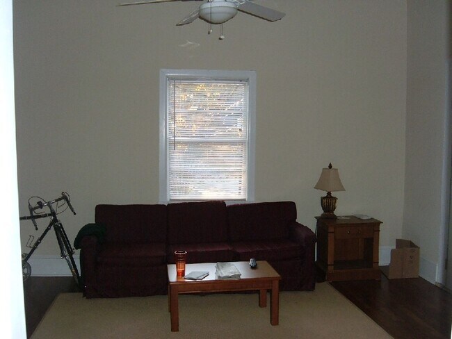 Building Photo - 195 Barrow St