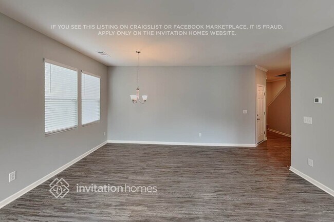 Foto del edificio - 4937 Fawnwood Dr