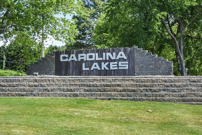 Foto del edificio - 152 Lakeforest Trail