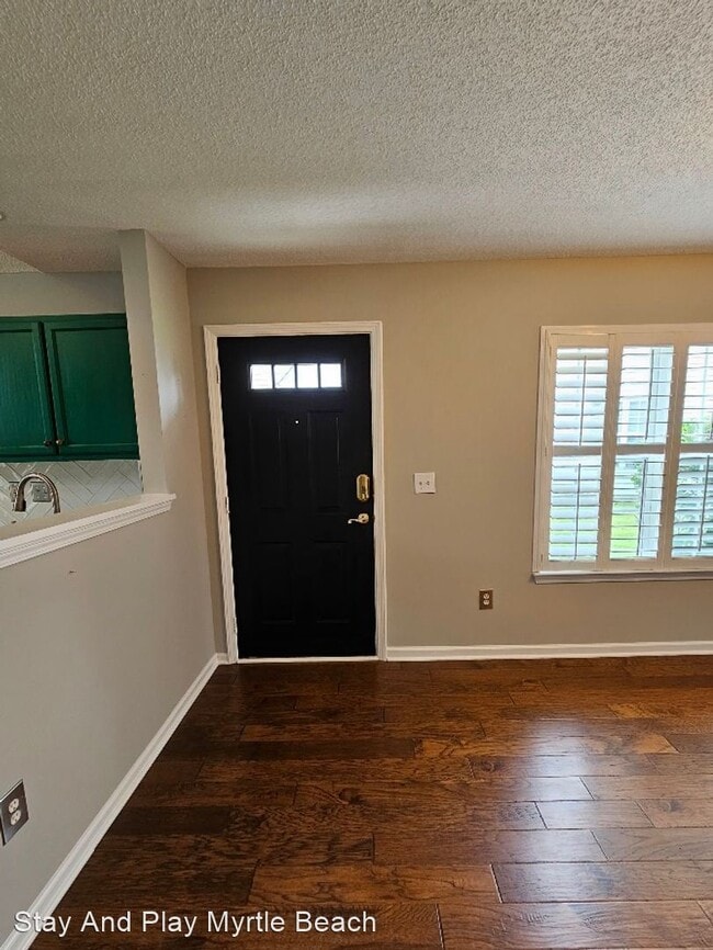 Building Photo - 2 br, 2 bath House - 153 Wimbledon Way