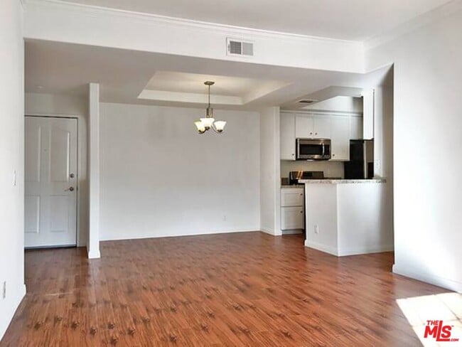 Foto del edificio - 14430 Benefit St