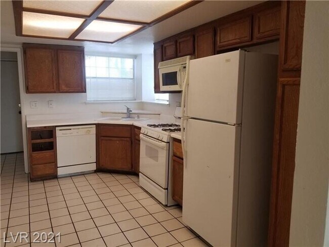 Building Photo - 4401 W Bristol Manor Dr