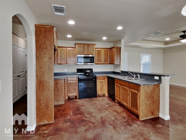 Building Photo - 123 Jolin Ln