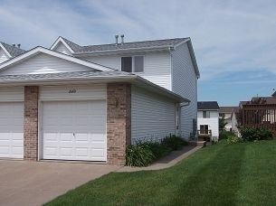 Primary Photo - 2640 Ridgeview Way