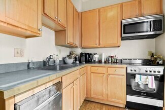 Building Photo - 57 E Springfield St