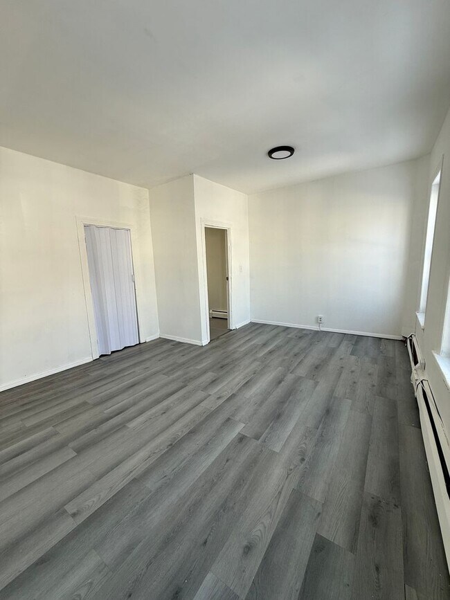 Foto del edificio - 295 Spring St