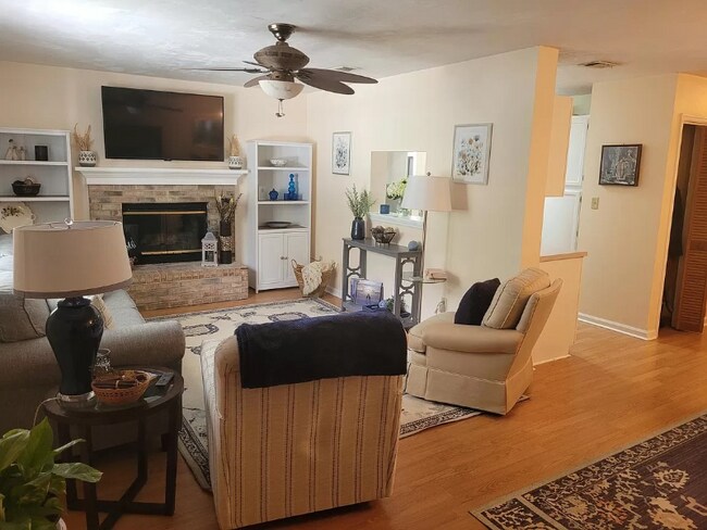 Foto del edificio - 1521 Belmont Rd