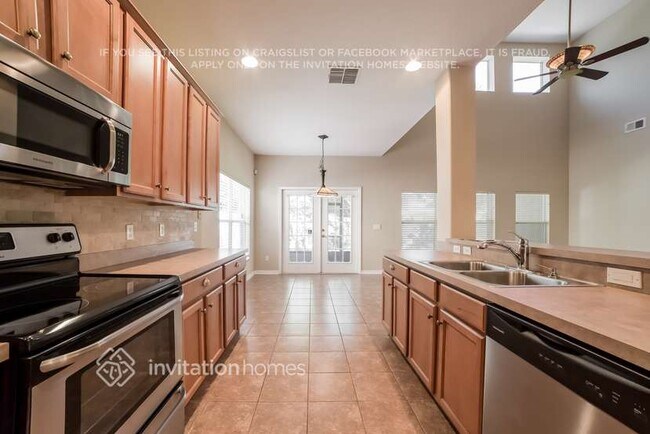 Building Photo - 14020 Eden Isle Blvd