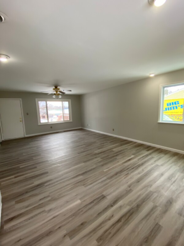 Foto del edificio - 734 S Walnut St