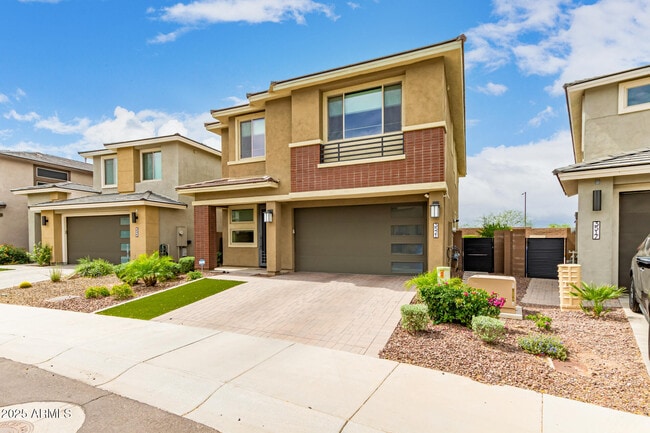 Building Photo - 3521 E Tina Dr