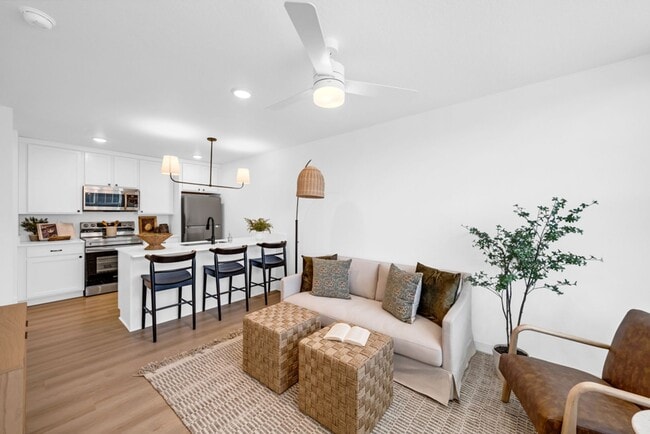 Interior Photo - Launch Townhomes