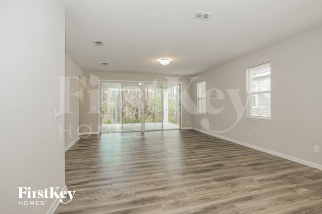 Building Photo - 11010 Chitwood Dr