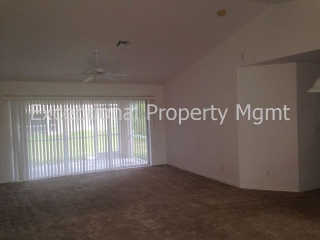 Foto del edificio - 3 Bed 2 Bath Great Room! NE Cape Home!