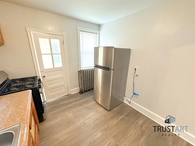 Foto del edificio - 3 Bedroom townhome in Olney-Oak Lane, Phil...