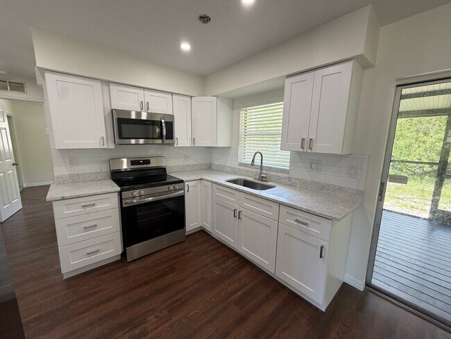 Foto del edificio - 4454 Whitetail Ln