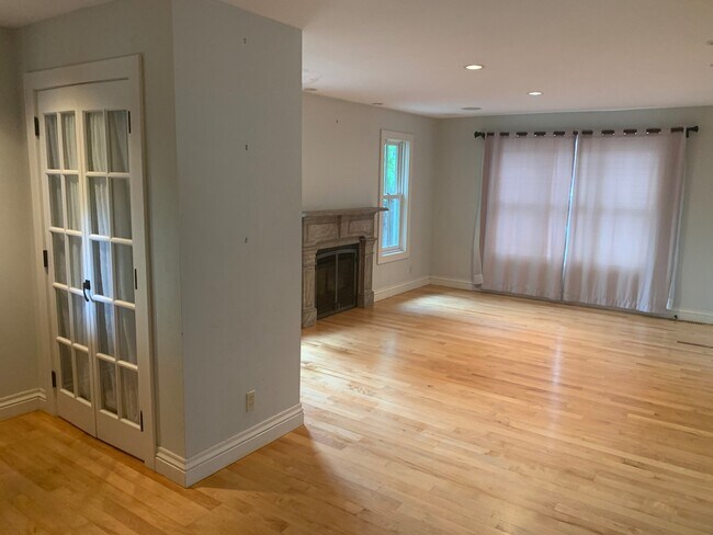 Foto del edificio - 734 Jefferson St NE
