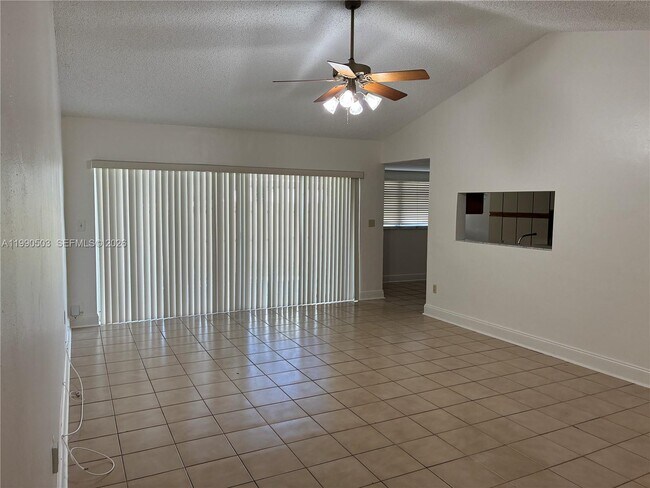 Foto del edificio - 12213 SW 110th Ln