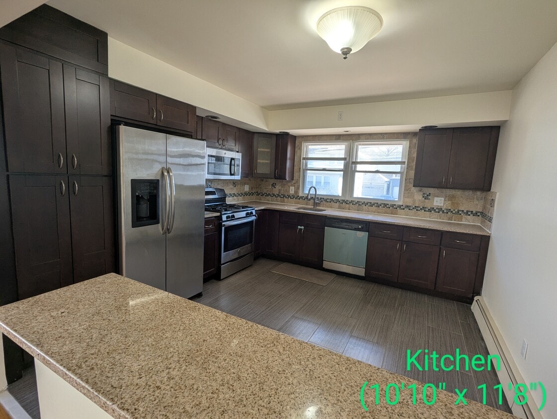 Primary Photo - 437 2nd St