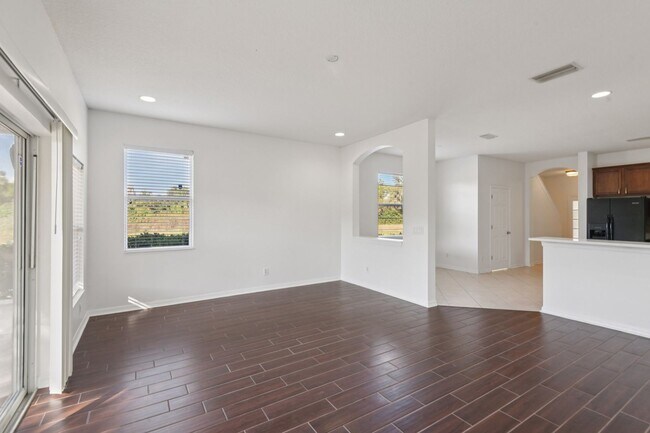Foto del edificio - Beautiful Riverview Rental – Water, Sewer & Trash Included