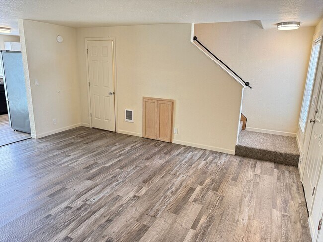 Foto del edificio - Updated 3-bedroom 1.5 bath duplex in Eugene!