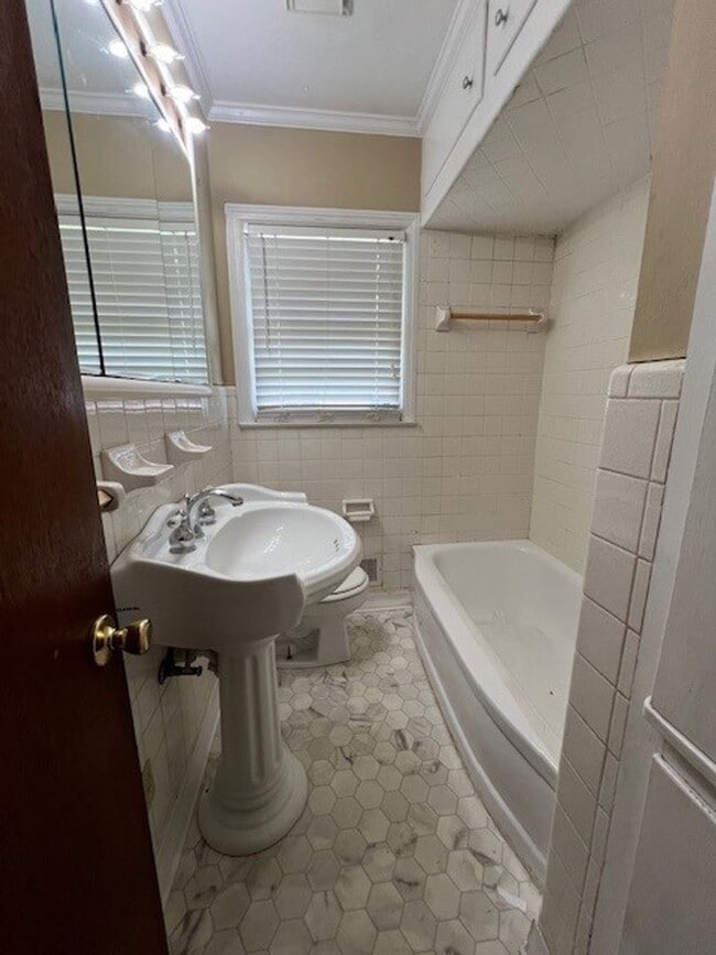 Foto del edificio - 3 Bedroom, 1 Bath Home