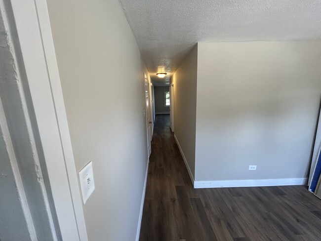 Building Photo - 7403 W 71st St