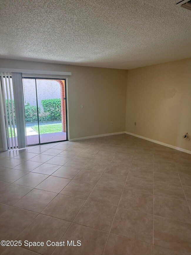 Foto del edificio - 124 San Juan Cir