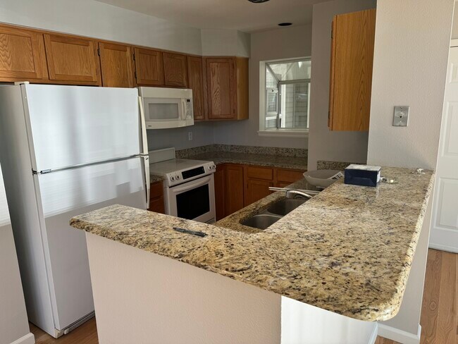 Foto del edificio - 6741 S Ivy Way
