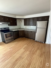 Building Photo - 110 Losson Rd