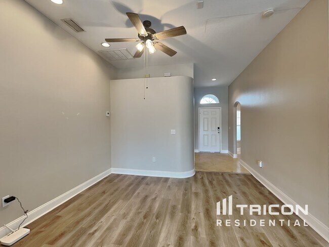 Foto del edificio - 430 Stone Briar Drive Ruskin FL