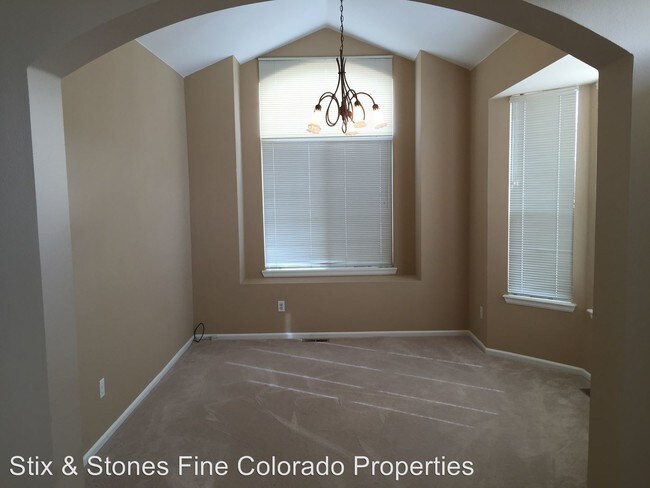 Building Photo - 9072 W Phillips Dr