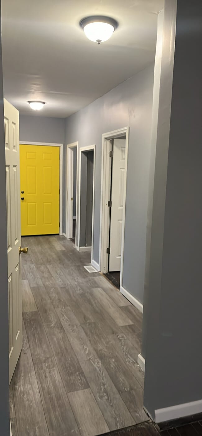 Kitchen Floor - 1550 Richard Gordon Hatcher Blvd