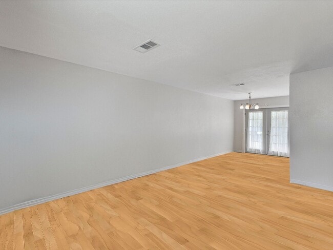 Foto del edificio - 18515 Egret Bay Blvd