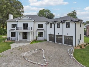 Building Photo - 15 High Point Terrace