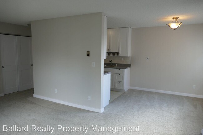 Building Photo - 1551 NW 51st St