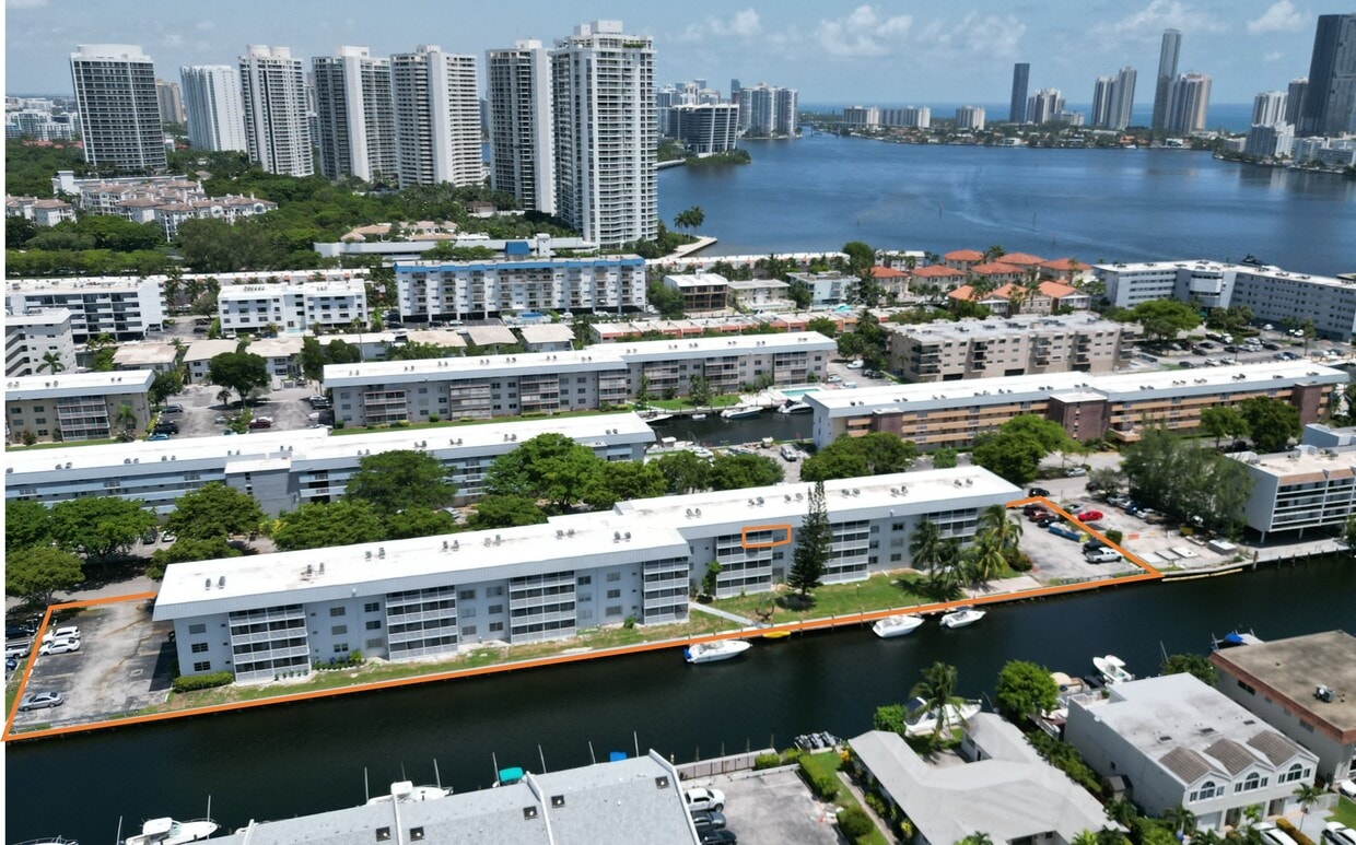 Photo - 3750 NE 169th St (Sunny Isles Beach, FL)