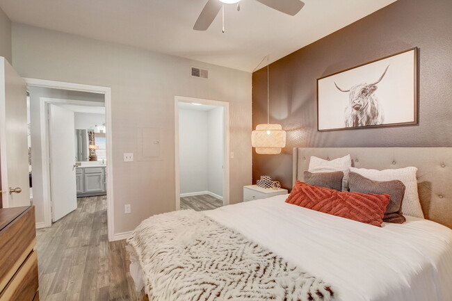 Building Photo - Oasis at Plum Creek Apartments