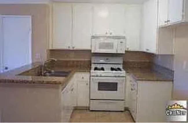 Building Photo - 18806 Mandan St