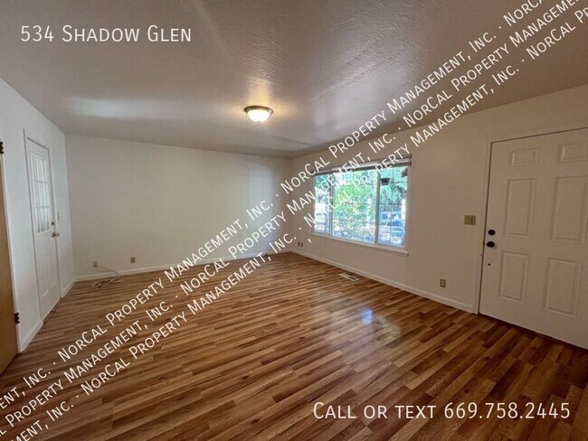 Building Photo - 534 Shadow Glen