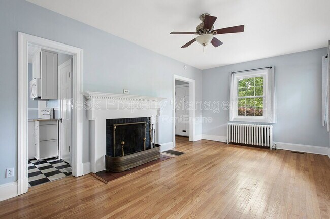 Foto del edificio - 1500 Cedar Ln