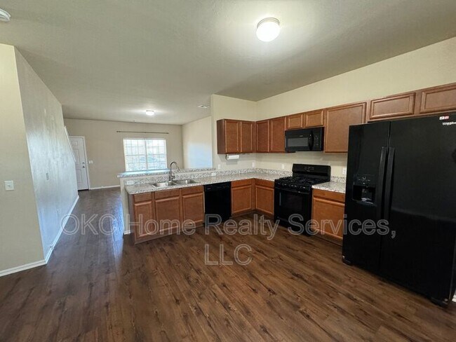 Building Photo - 13228 Bridgewater Dr